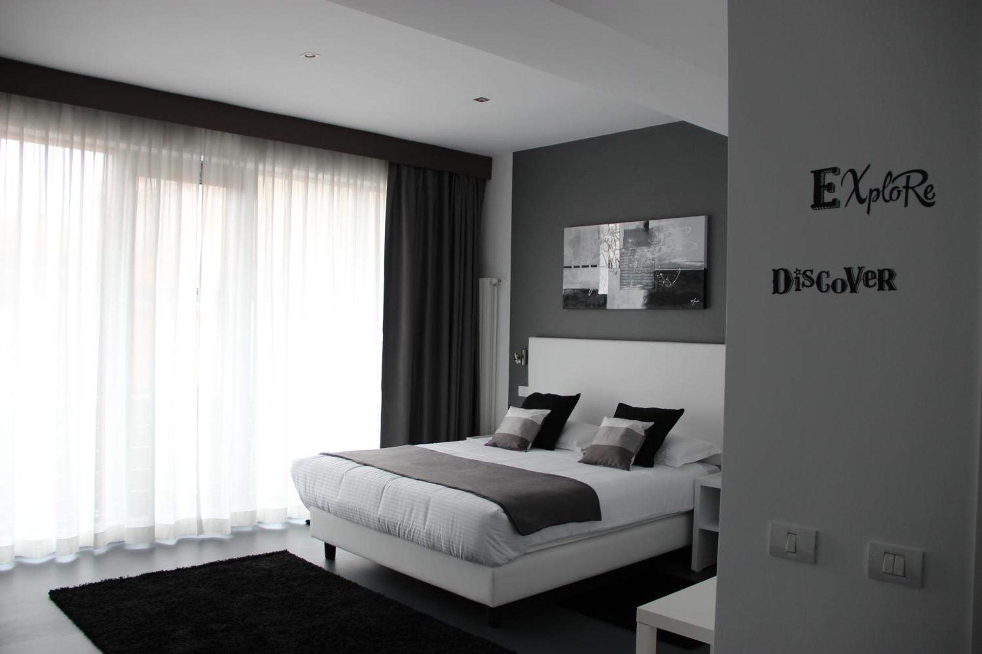 Living Aparthotel Bukarest Zimmer foto