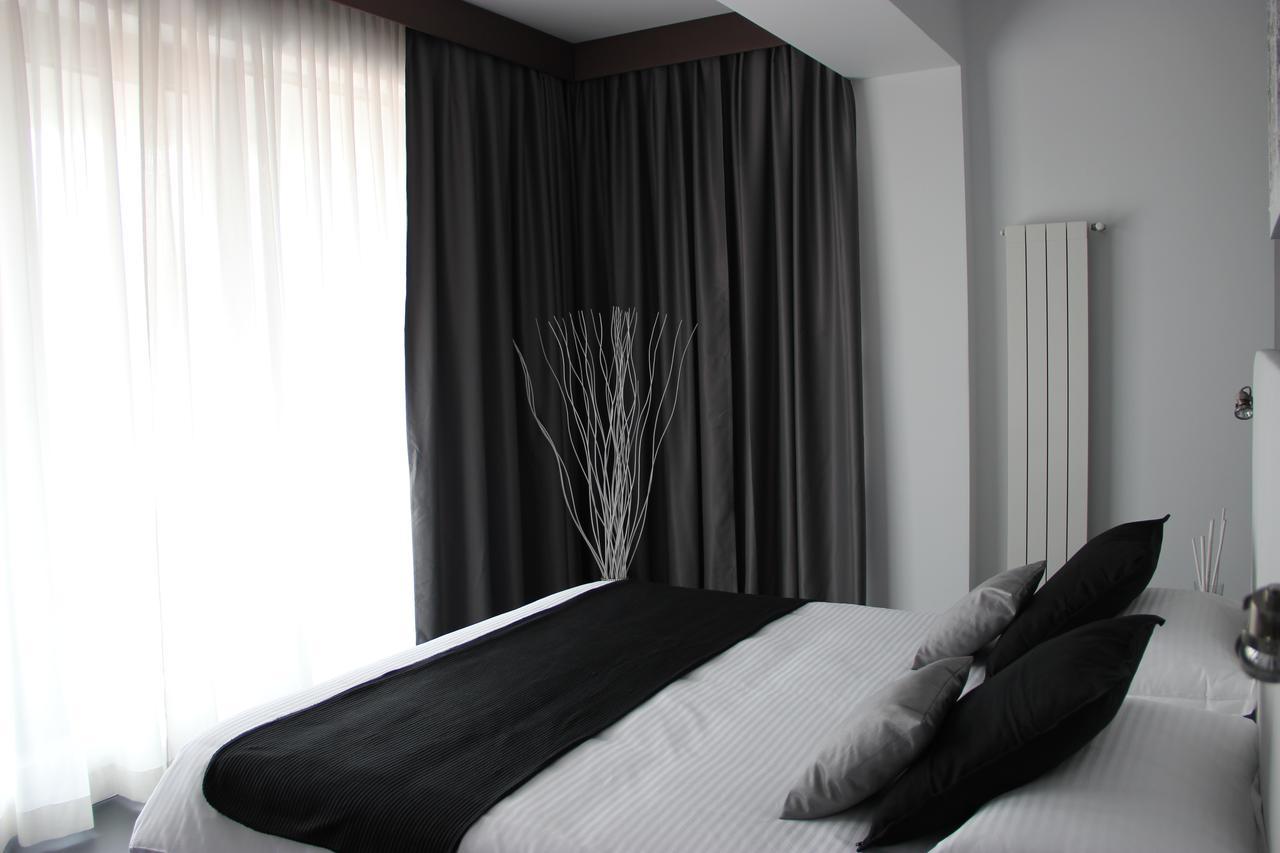 Living Aparthotel Bukarest Exterior foto