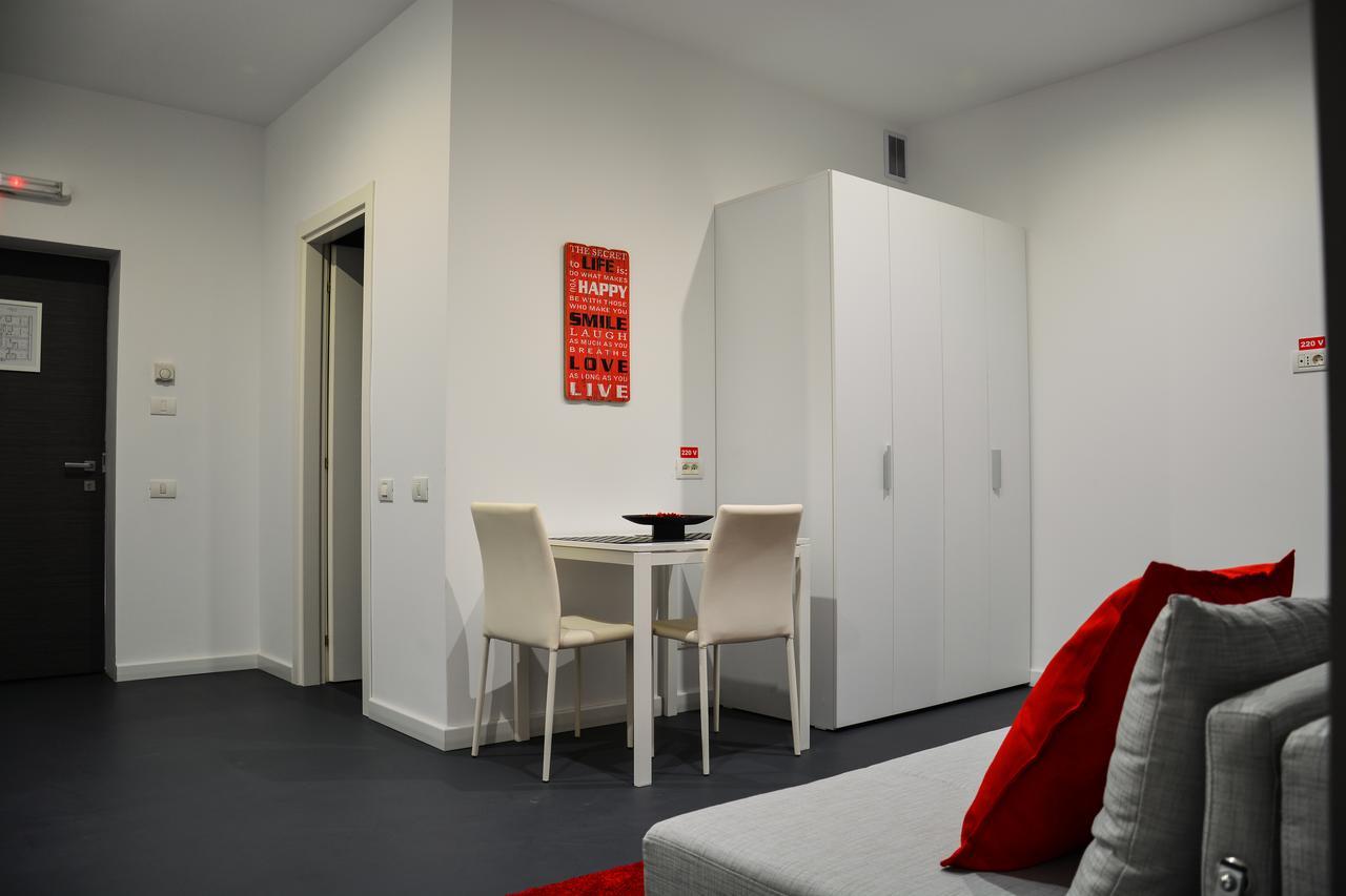 Living Aparthotel Bukarest Exterior foto